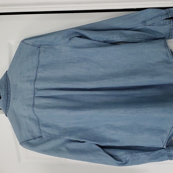 Long Sleeve Shirts - Picture 3 of 10